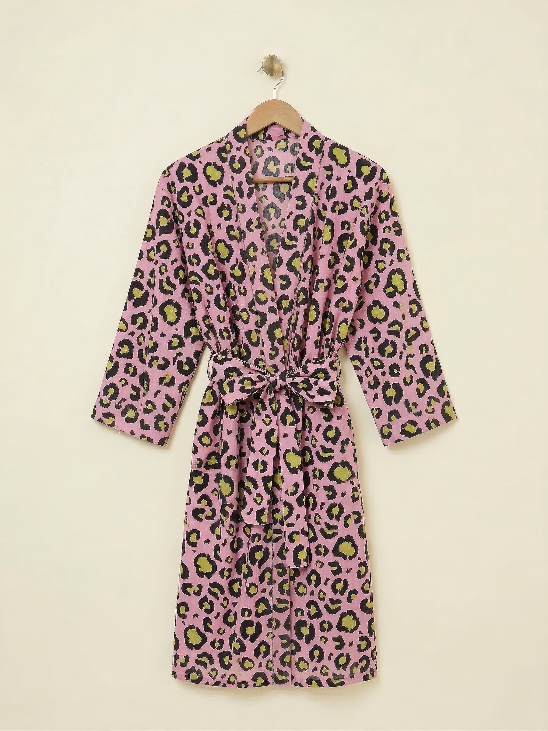 Robe - Pink Leopard Print