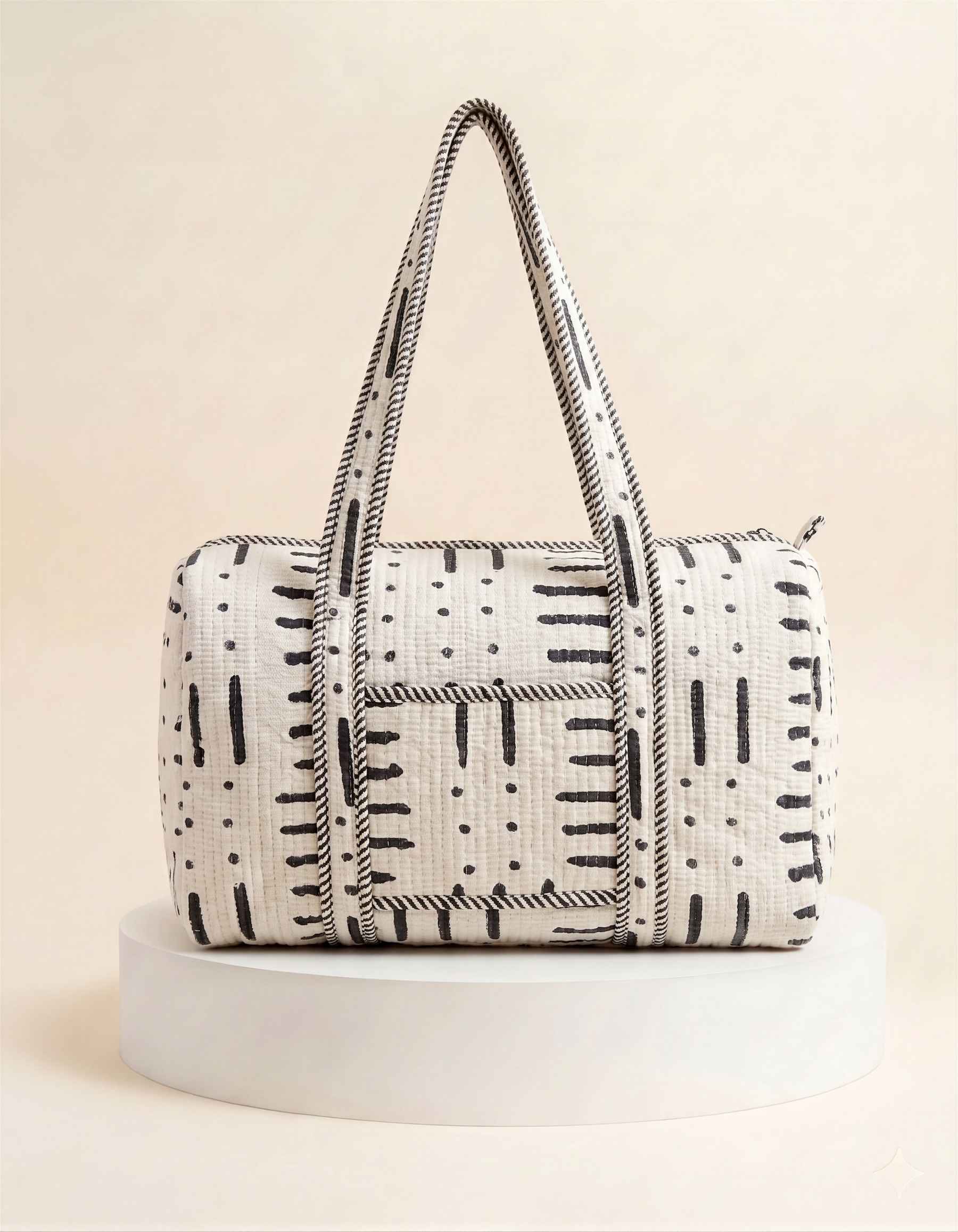 Weekend Bag - White & Black Lines